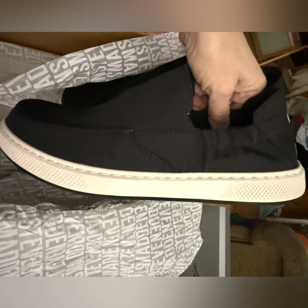 Steve Madden Men's Nellis slip-on loafer/sneaker in black fabric, size‎ 10 NEW